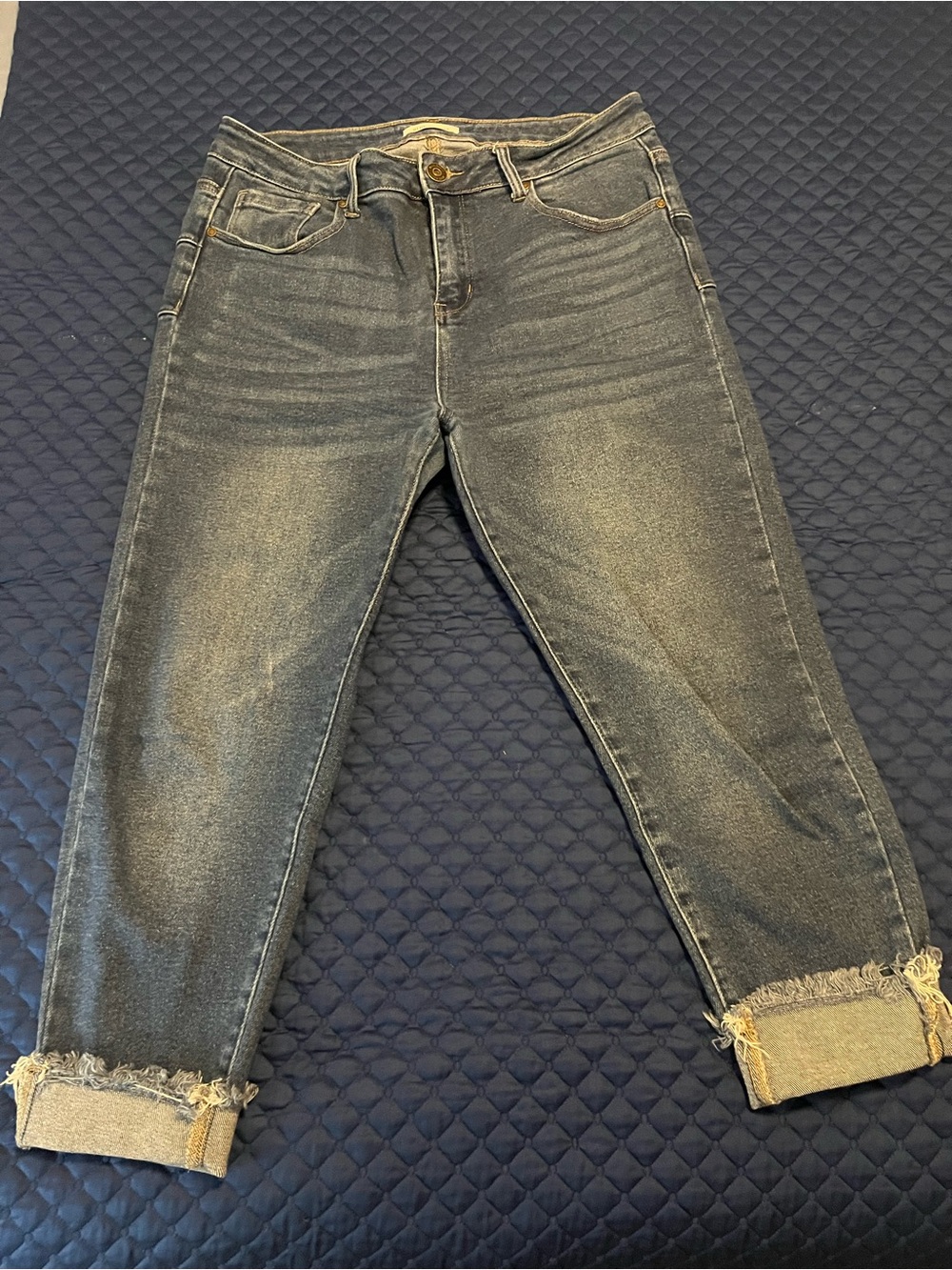 Blue Savvy Women's Dark Blue Capri Jeans
